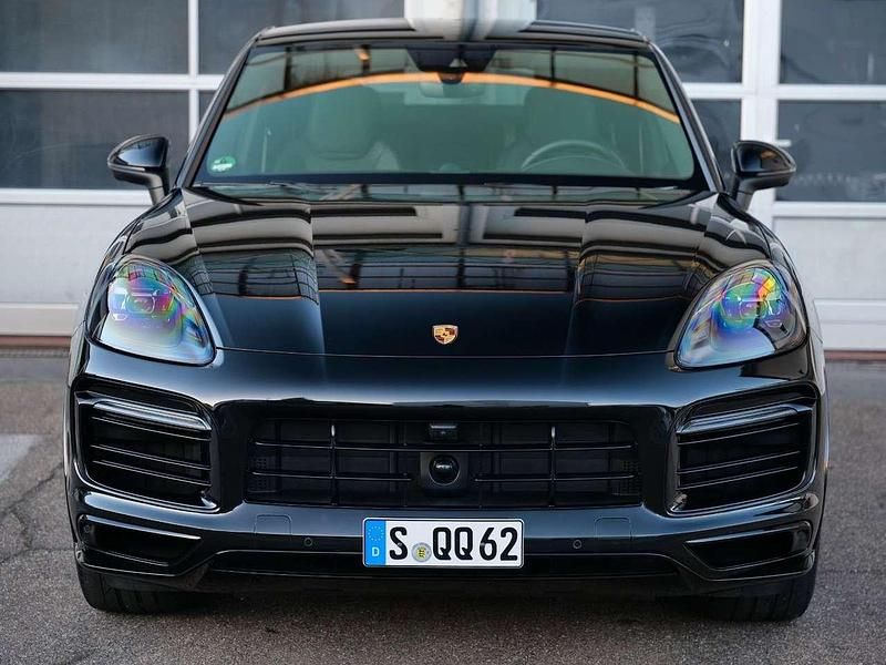 Gebraucht Porsche Cayenne E-Hybrid Coupe Platinum Edition 462 PS (339 kW) 2022 Chromitschwarzmetallic Coupé