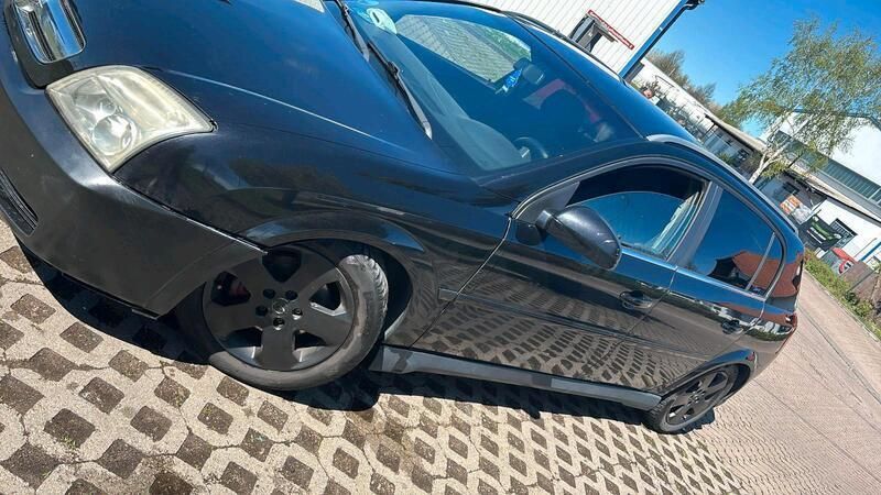 Schwarz Gebraucht 2004 Opel Signum Kombi | 700 € (Guter Preis) - Bild 1/4