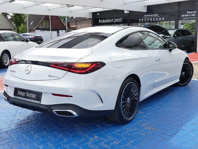 Gebraucht Mercedes CLE300 AMG 258 PS (189 kW) 2024 Manufaktur lack manufaktur opalithweiß bright Coupé