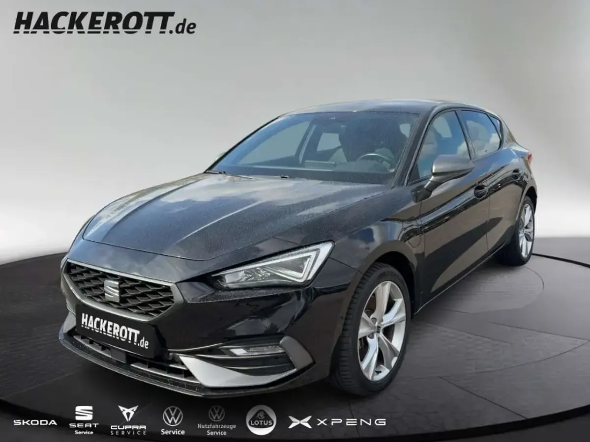 Gebraucht Seat Leon FR 204 PS (150 kW) 2022 Mitternachtsschwarz Limousine