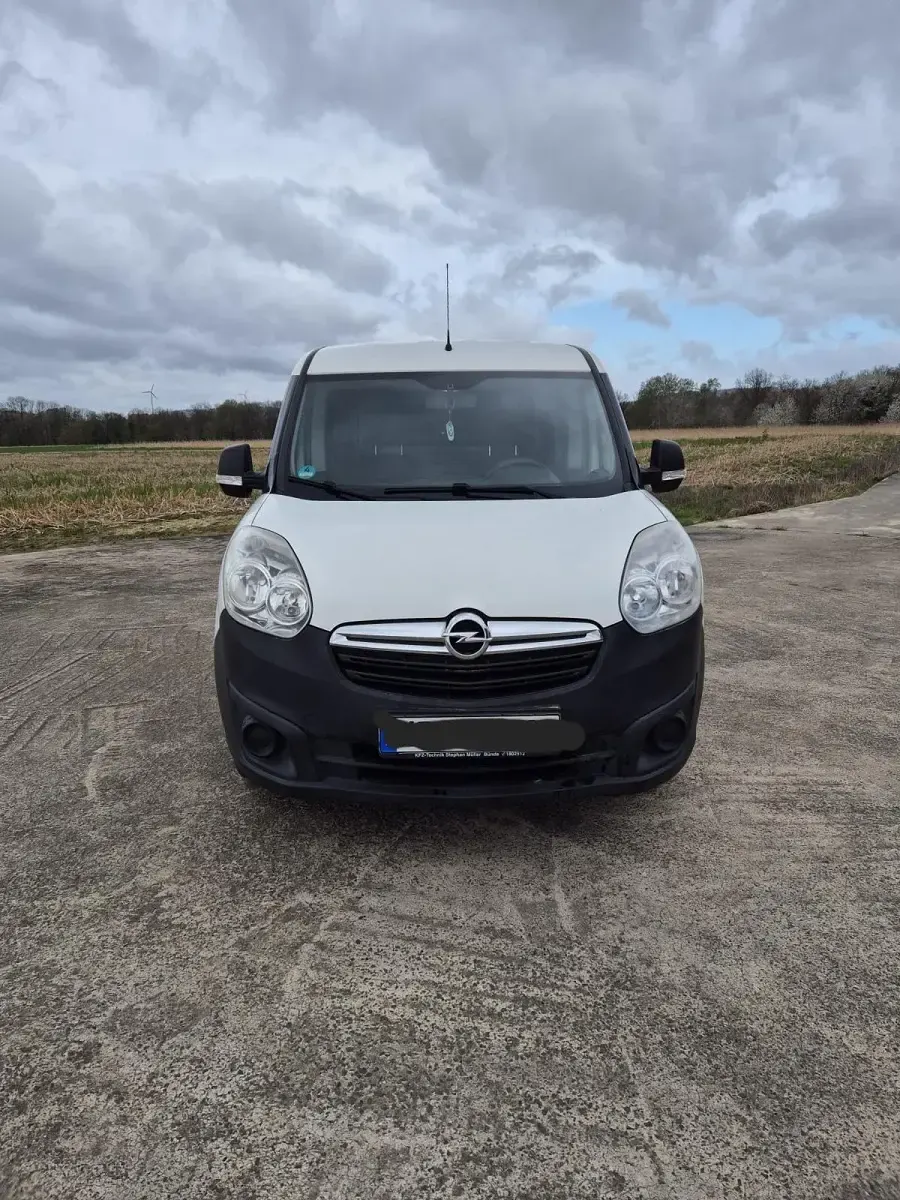 Occasion Opel Combo 95 ch (69 kW) 2012 Blanc Monospace