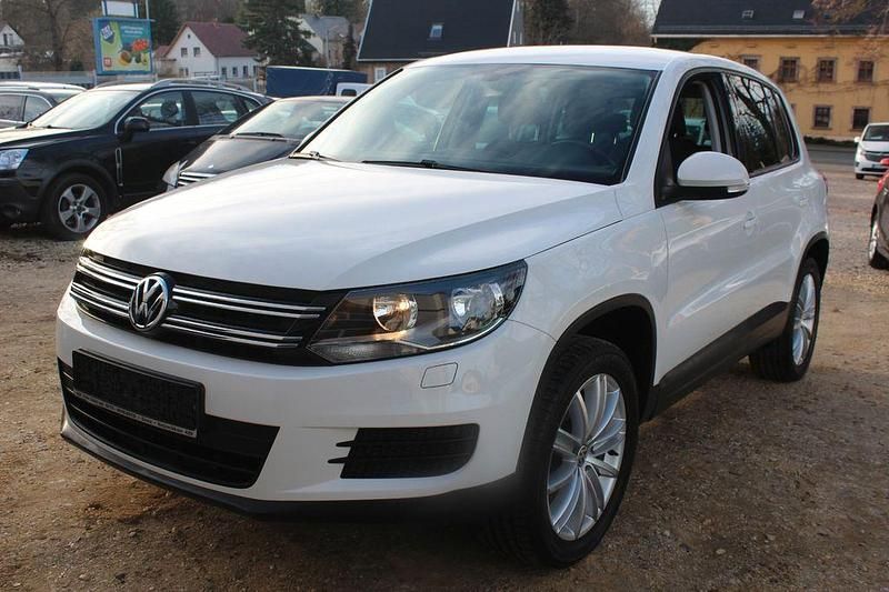 Gebraucht VW Tiguan Trendline 122 PS (89 kW) 2013 Weiß SUV