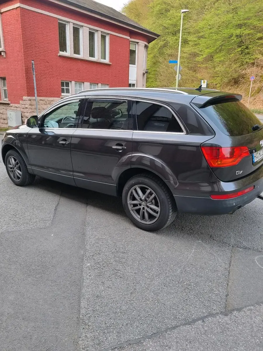 Używany Audi Q7 233 KM (171 kW) 2006 Szary SUV