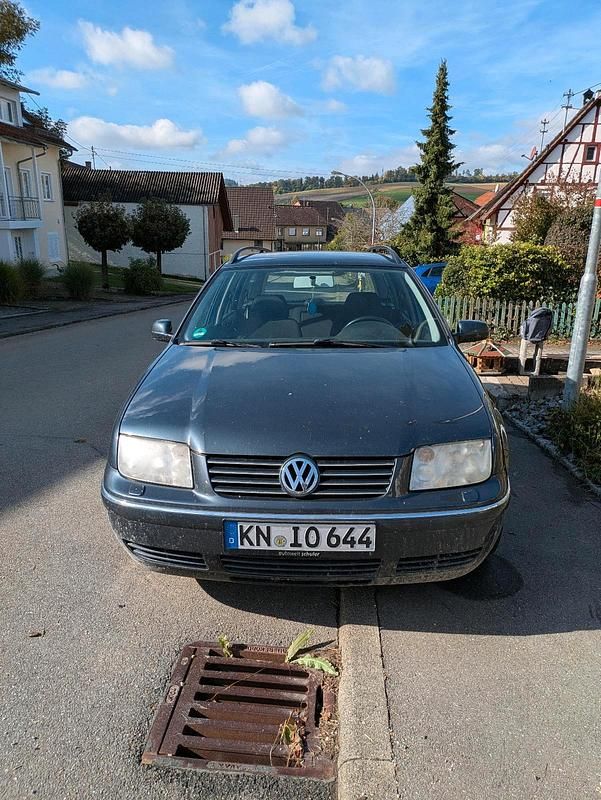 Gebraucht 2002 VW Bora Limousine | 1.000 € (Guter Preis) - Bild 1/4