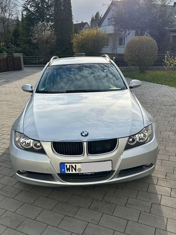 Gebraucht BMW 318 Advantage 143 PS (105 kW) 2008 Silber Kombi
