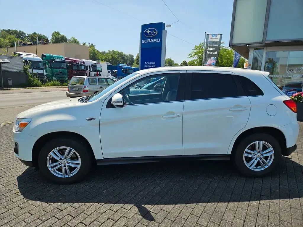 Gebraucht Mitsubishi ASX Edition 150 PS (110 kW) 2014 Weiß SUV