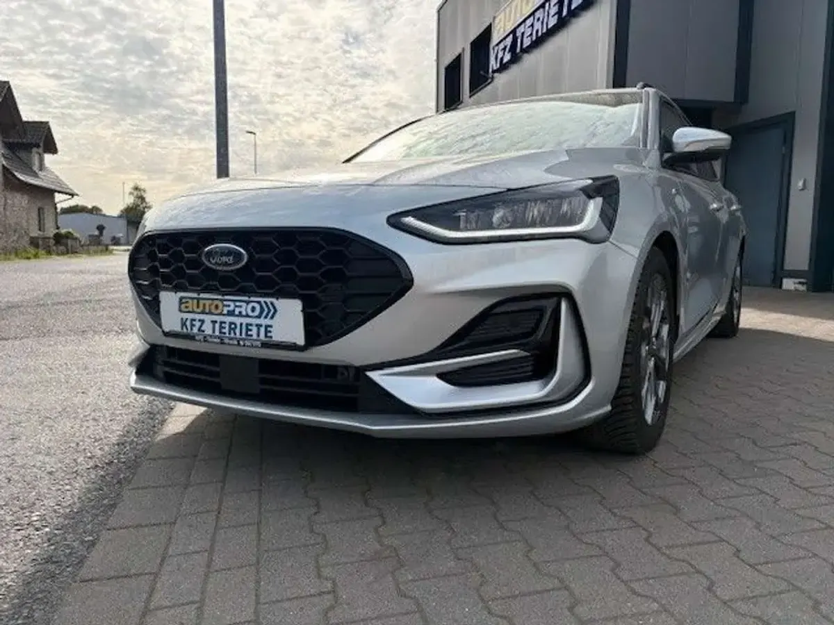 Usata Ford Focus ST-Line 116 CV (85 kW) 2025 Argento Station wagon