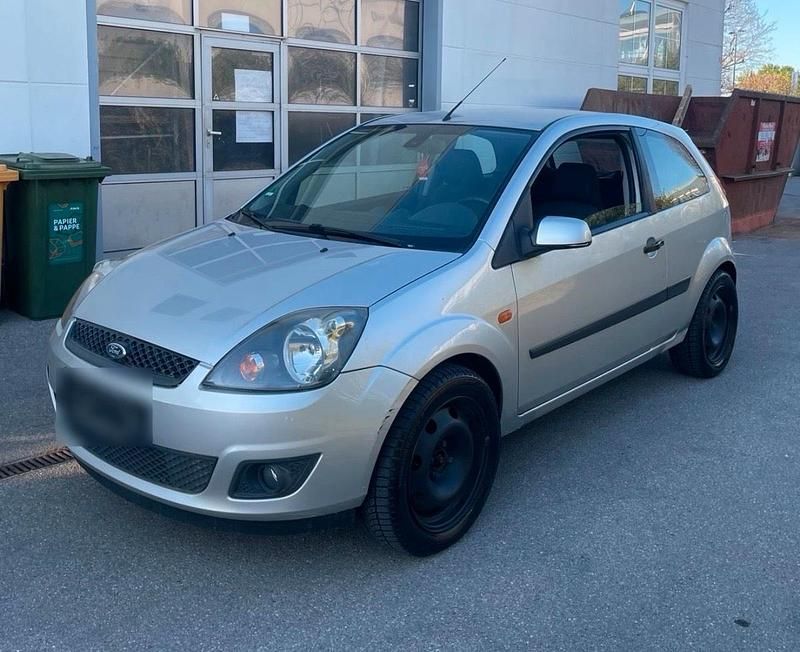 Second-hand Ford Fiesta 2006 Argintiu Hatchback
