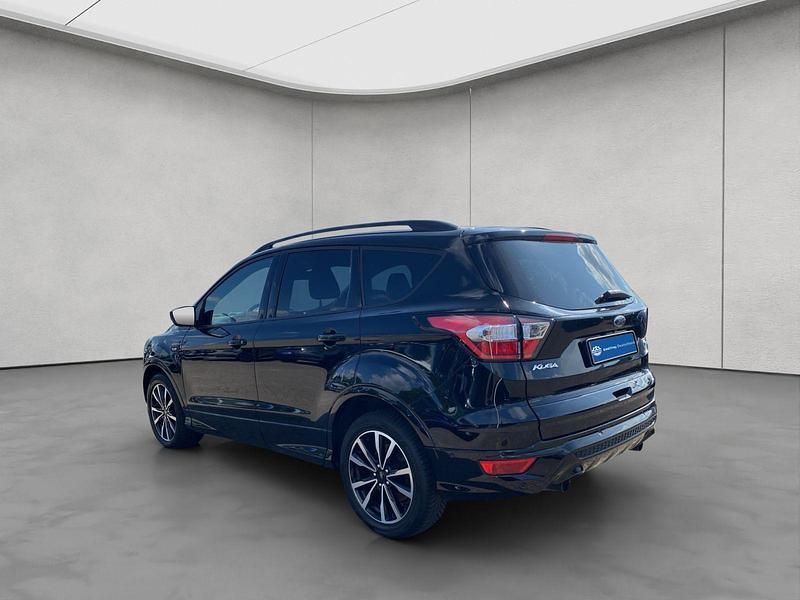 Gebraucht Ford Kuga ST-Line 179 PS (131 kW) 2019 Schwarz SUV