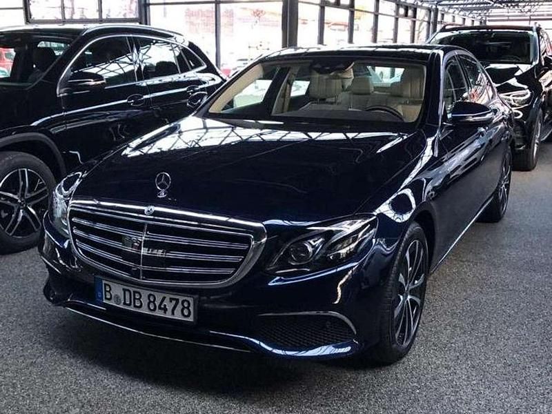 Gebraucht Mercedes E400 340 PS (250 kW) 2019 Blau Limousine