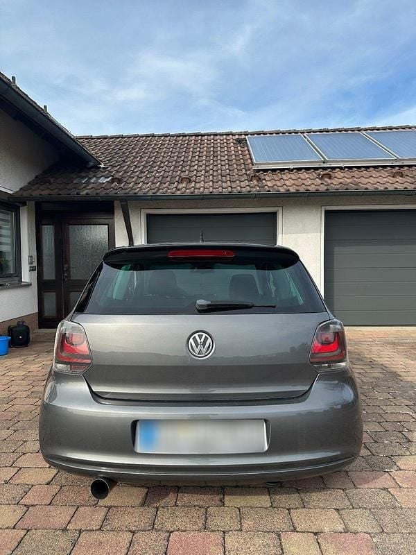 Gebraucht VW Polo Style 86 PS (63 kW) 2011 Grau Kleinwagen