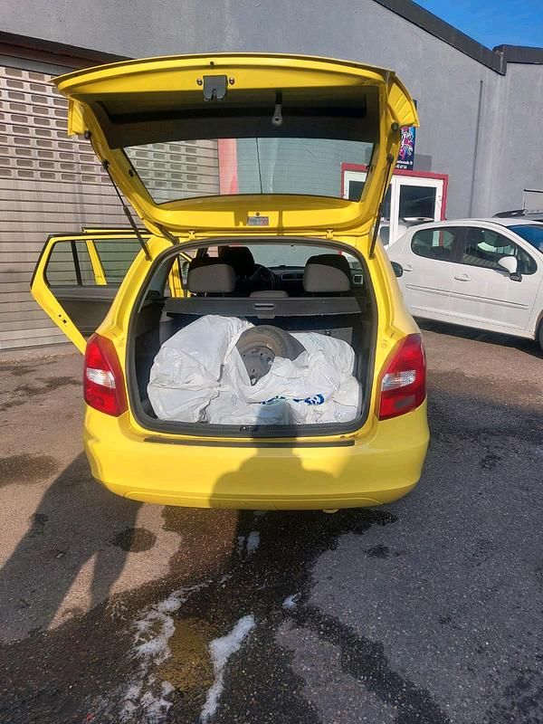 Gebraucht Skoda Fabia 105 PS (77 kW) 2008 Gelb Kombi