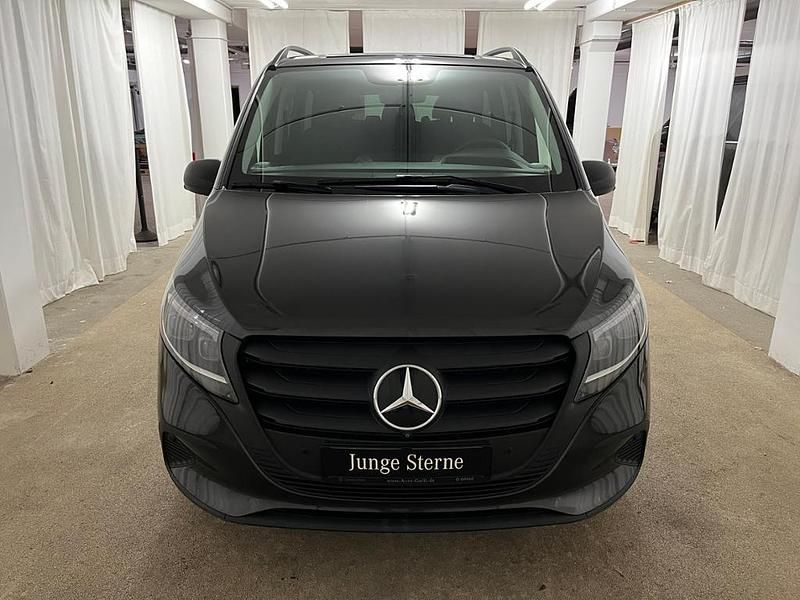 Gebraucht Mercedes e-Vito 150 kW (204 PS) 2024 Graphitgrau metallic Van / Kleinbus