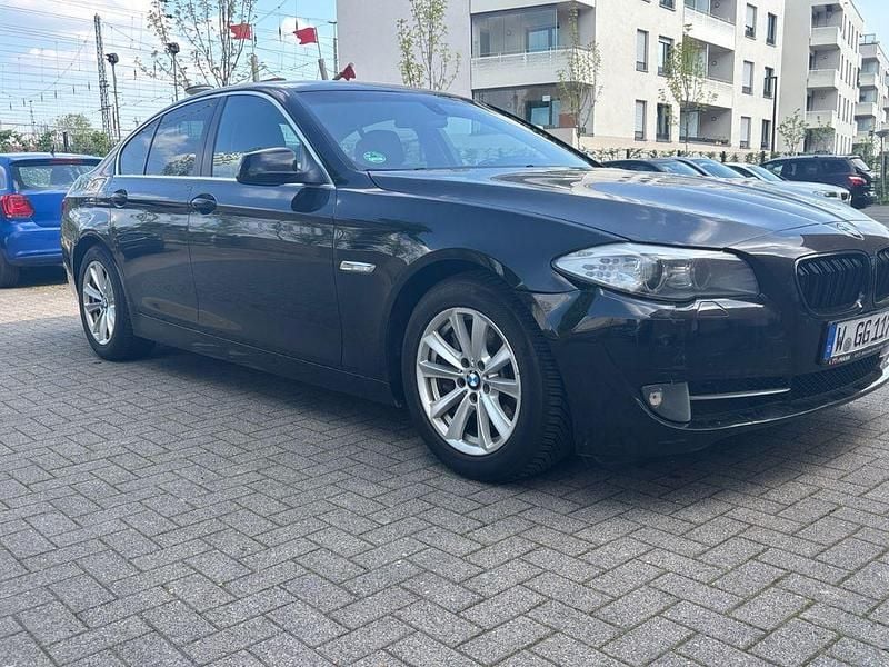 Second-hand BMW 525 204 CP (150 kW) 2010 Negru Berlinǎ