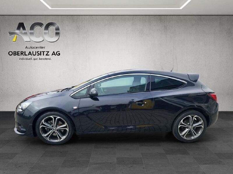 Gebraucht Opel Astra GTC Innovation 140 PS (102 kW) 2013 Schwarz Coupé