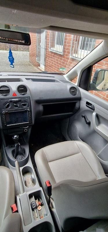 Second-hand VW Caddy 105 CP (77 kW) 2007 Alb Monovolum