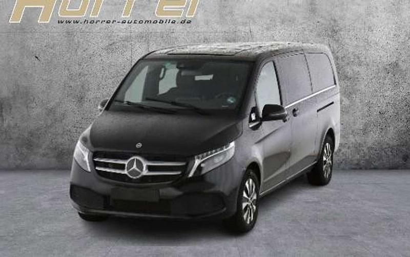 Obsidianschwarz metallic Gebraucht 2023 Mercedes V300 Avantgarde Van / Kleinbus | 56.890 € (Superpreis) - Bild 1/4