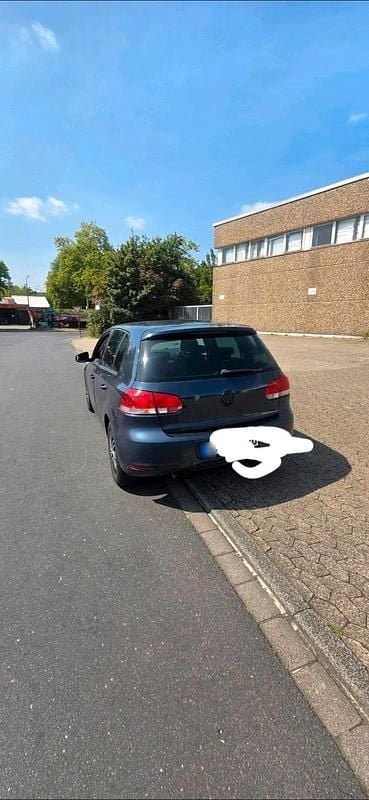 Gebraucht VW Golf VI 122 PS (89 kW) 2010 Blau Kleinwagen