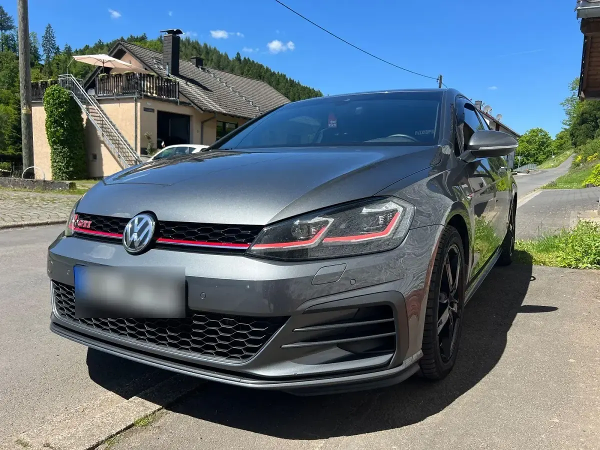 Gebraucht VW Golf VII GTI 245 PS (180 kW) 2018 Grau Coupé