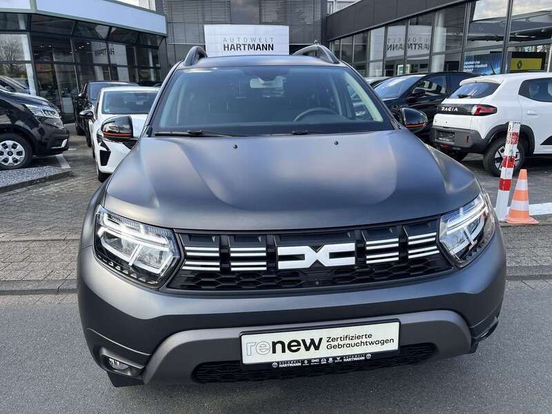 Kometengrau matt (grau) Gebraucht 2023 Dacia Duster SUV | 23.990 € (Fairer Preis) - Bild 1/3