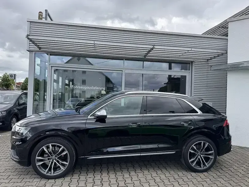 Gebraucht Audi SQ8 Sport 435 PS (319 kW) 2020 Tiefschwarz (metallic) SUV