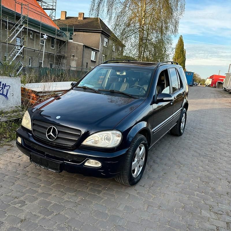 Second-hand Mercedes ML270 2002 Albastru SUV