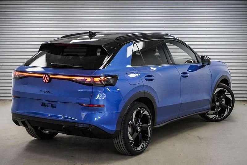 Neu VW T-Roc R-line 150 PS (110 kW) 2026 Celestial blue/dach schw... SUV