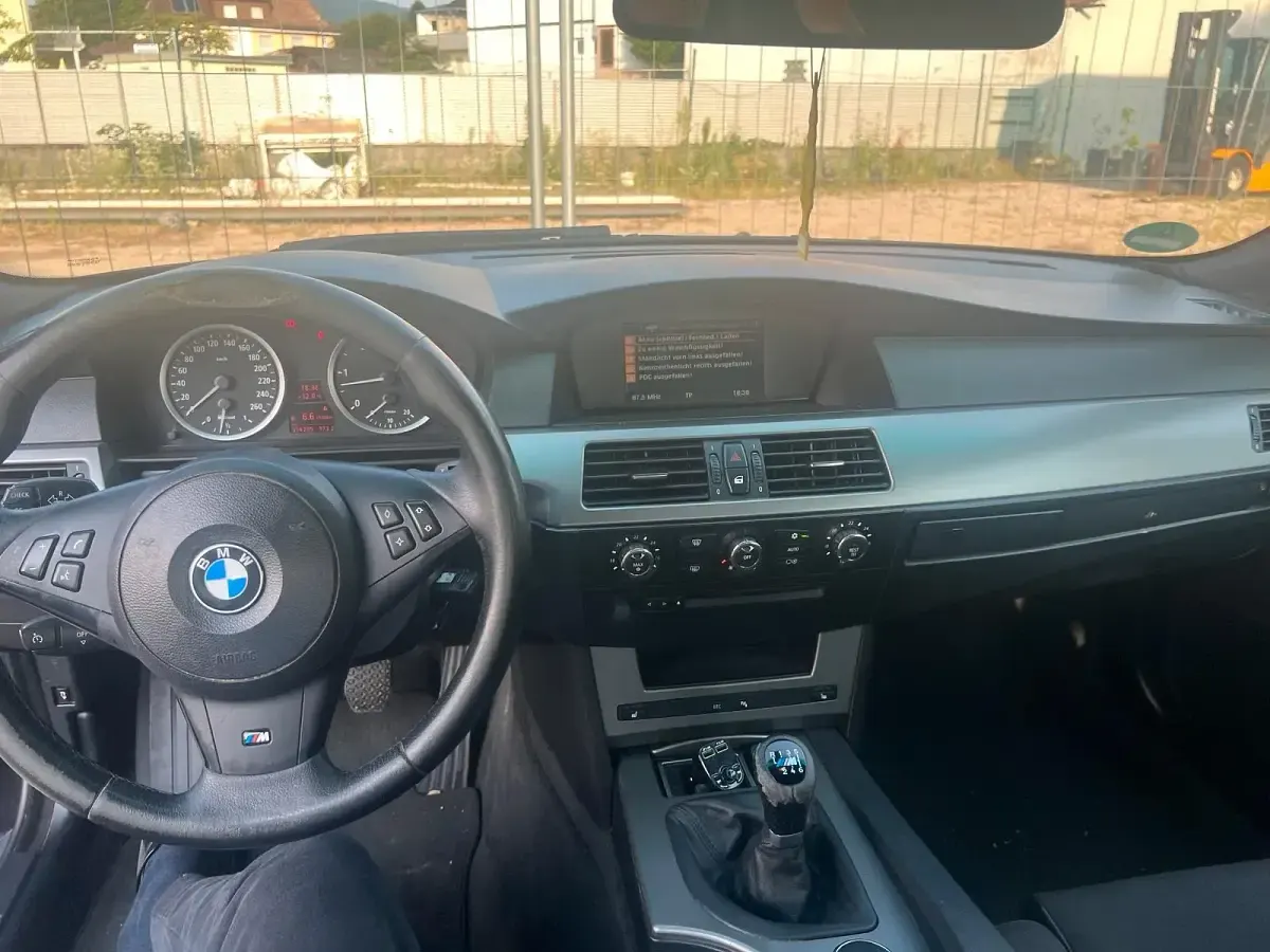 Gebraucht BMW 525 177 PS (130 kW) 2006 Schwarz Limousine