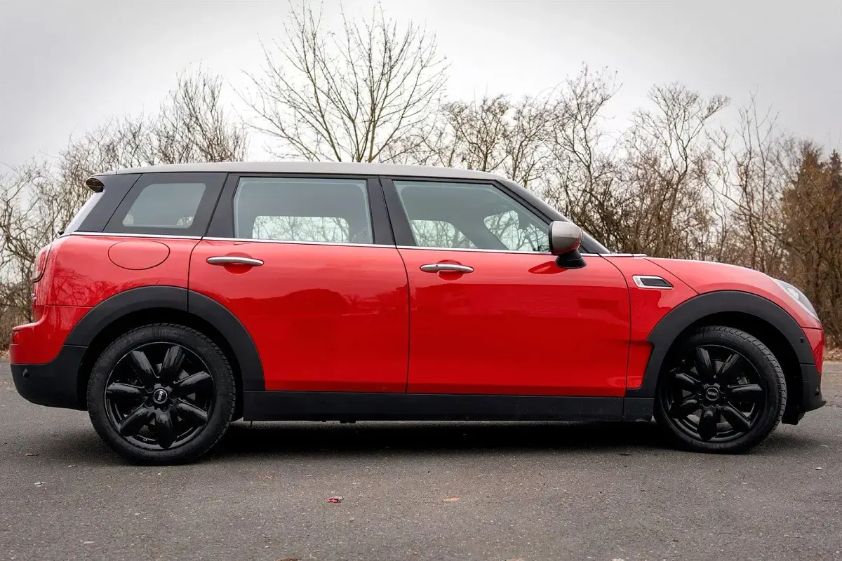 Gebraucht Mini Cooper D Clubman 150 PS (110 kW) 2020 Rot Kombi