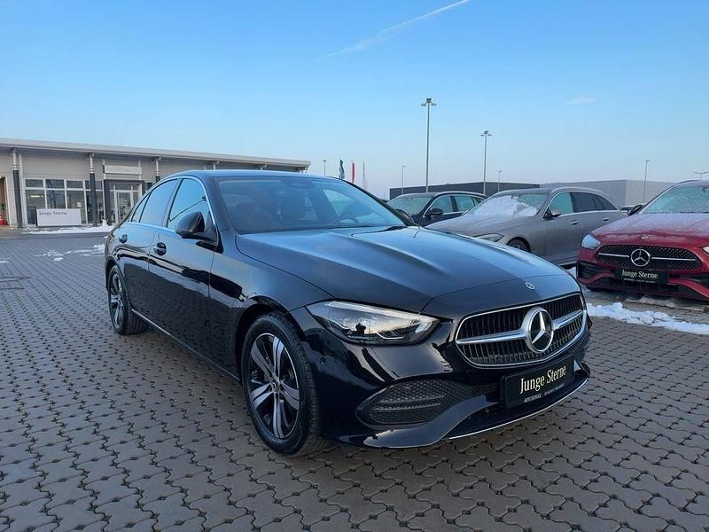 Gebraucht Mercedes C180 Avantgarde 170 PS (125 kW) 2024 Schwarz Limousine