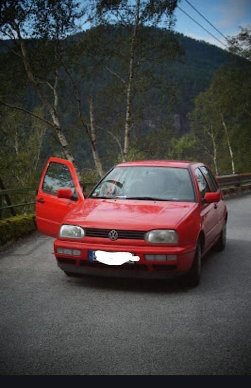 Gebraucht VW Golf III 75 PS (55 kW) 1997 Rot Limousine