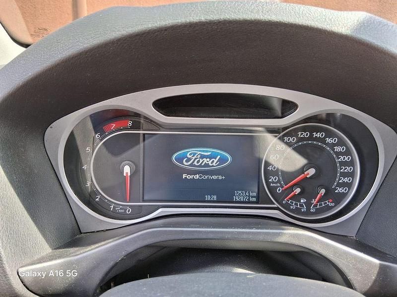 Gebraucht Ford Mondeo Ghia 145 PS (106 kW) 2009 Silber Limousine