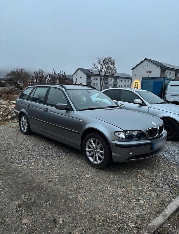 Gebraucht BMW 318 143 PS (105 kW) 2004 Grau Kombi