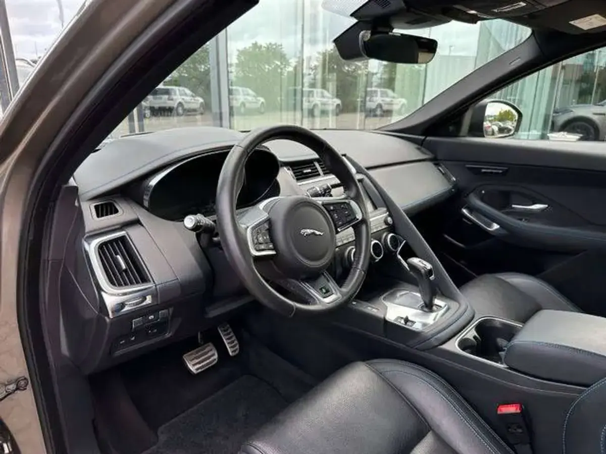Gebraucht Jaguar E-Pace SE 300 PS (220 kW) 2017 Grau SUV