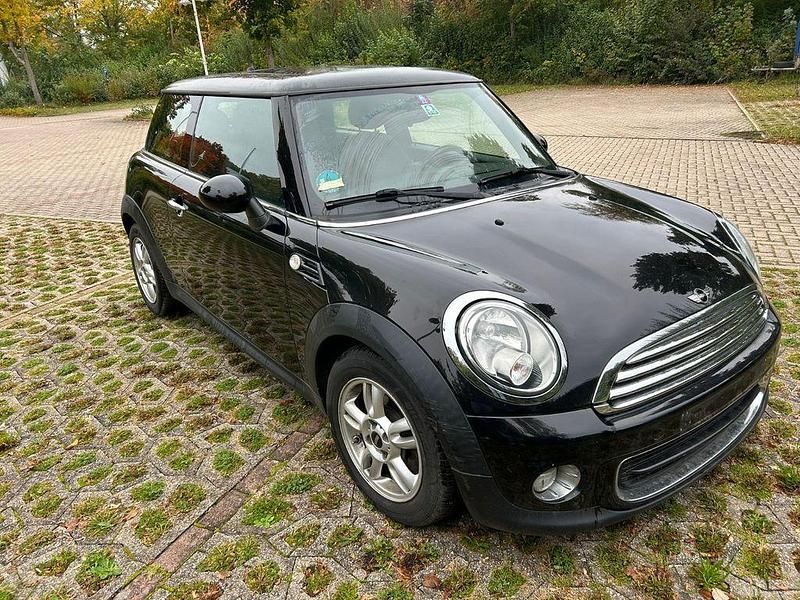 Schwarz Gebraucht 2011 Mini ONE Kleinwagen | 6.700 € (Etwas zu teuer) - Bild 1/4