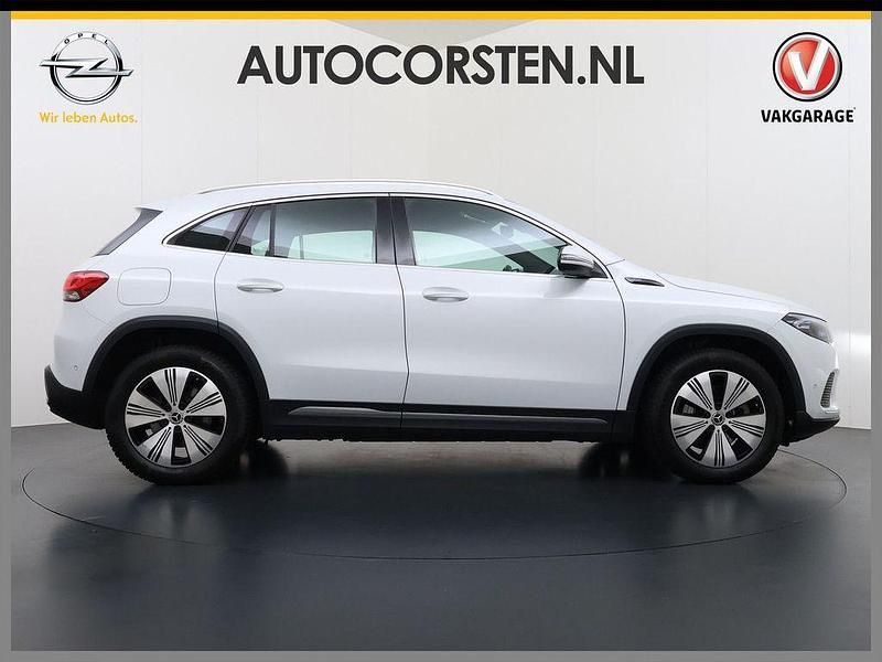 Gebraucht Mercedes EQA250 Luxury 139 kW (190 PS) 2023 Weiß SUV