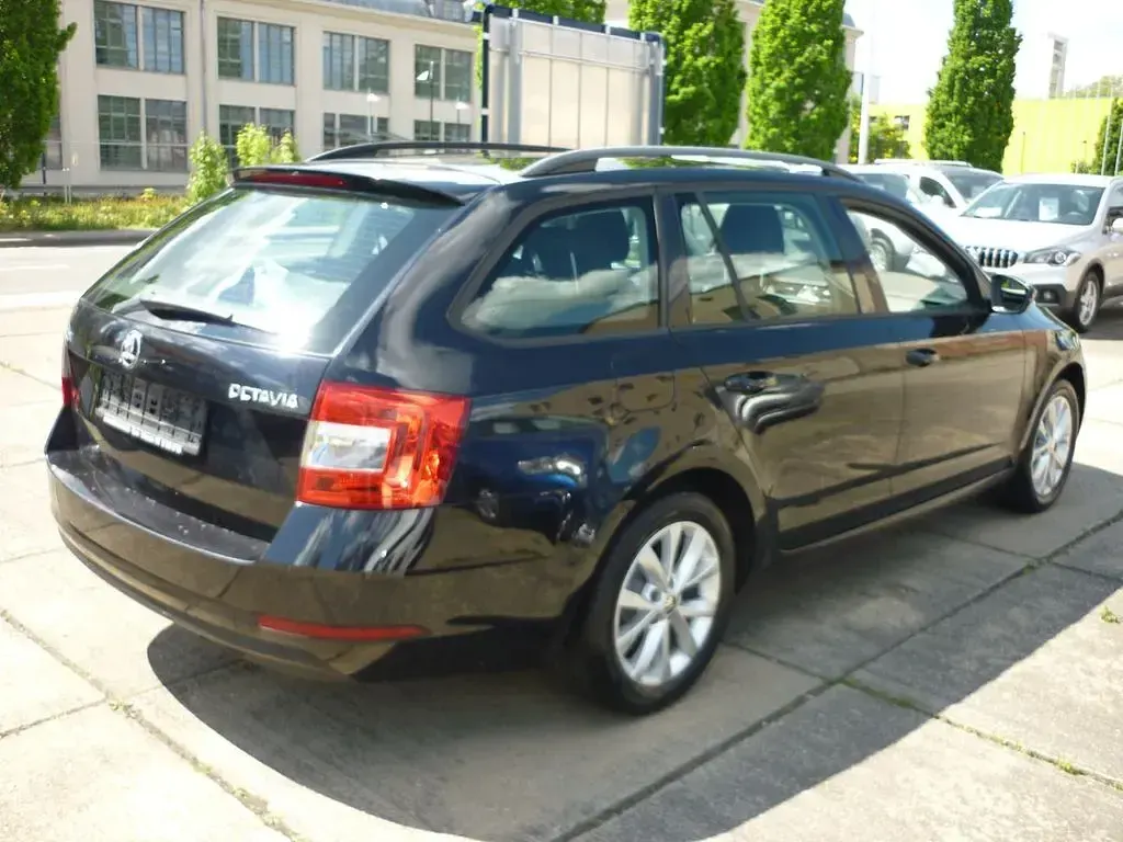 Gebraucht Skoda Octavia Style 150 PS (110 kW) 2018 Schwarz Kombi