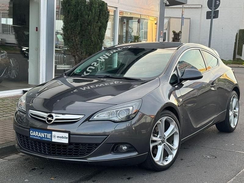 Grau Gebraucht 2012 Opel Astra GTC Coupé | 4.990 € (Guter Preis) - Bild 1/4