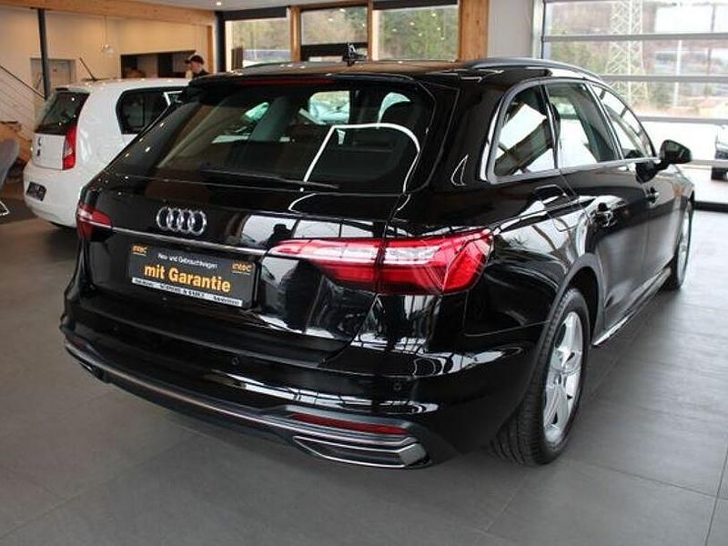 Gebraucht Audi A4 Advanced 190 PS (139 kW) 2020 Schwarz Kombi
