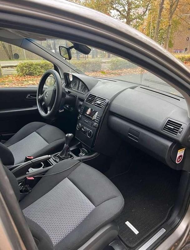 Gebraucht Mercedes A150 Classic 95 PS (69 kW) 2004 Limousine