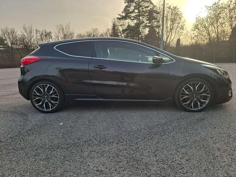 Gebraucht Kia Ceed GT-Track 204 PS (150 kW) 2013 (1k) zilinaschwarz met. Kleinwagen