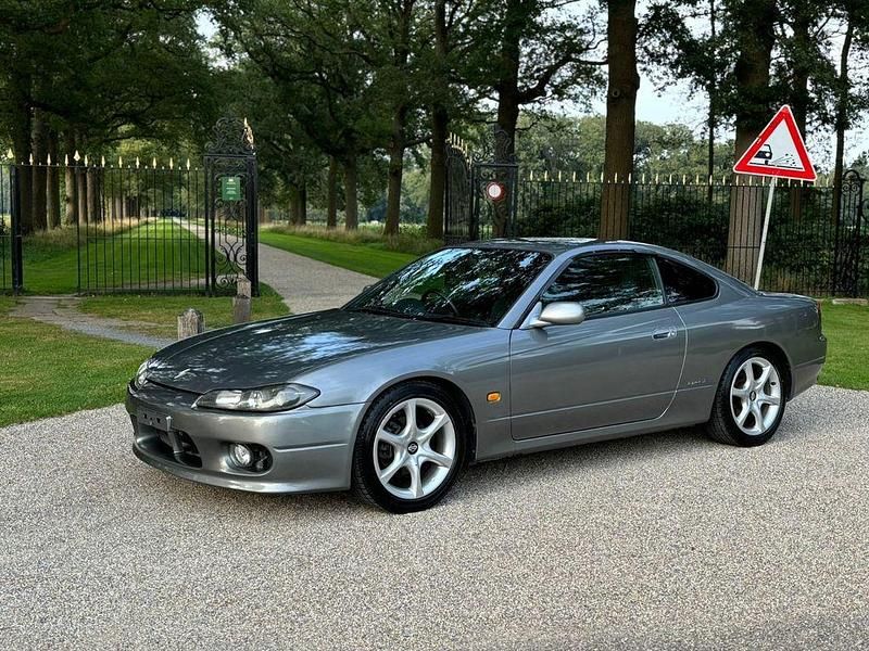 Grau Gebraucht 1999 Nissan Silvia S Coupé | 19.899 € - Bild 1/4