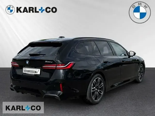 Gebraucht BMW 520 M Sport 197 PS (144 kW) 2025 Schwarz Kombi