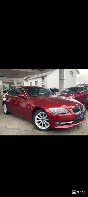 Gebraucht BMW 335 Sport Line 306 PS (225 kW) 2012 Rot Coupé