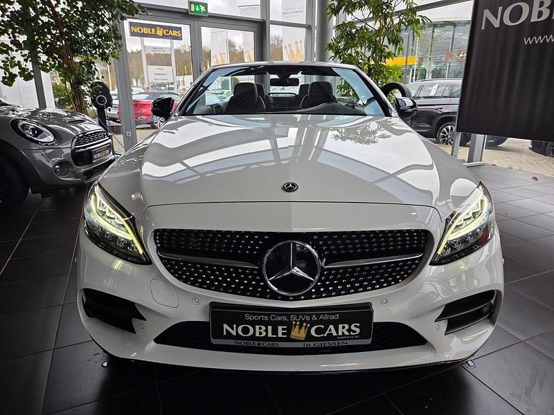 Gebraucht Mercedes C200 AMG line 184 PS (135 kW) 2019 Polarweiss Cabrio