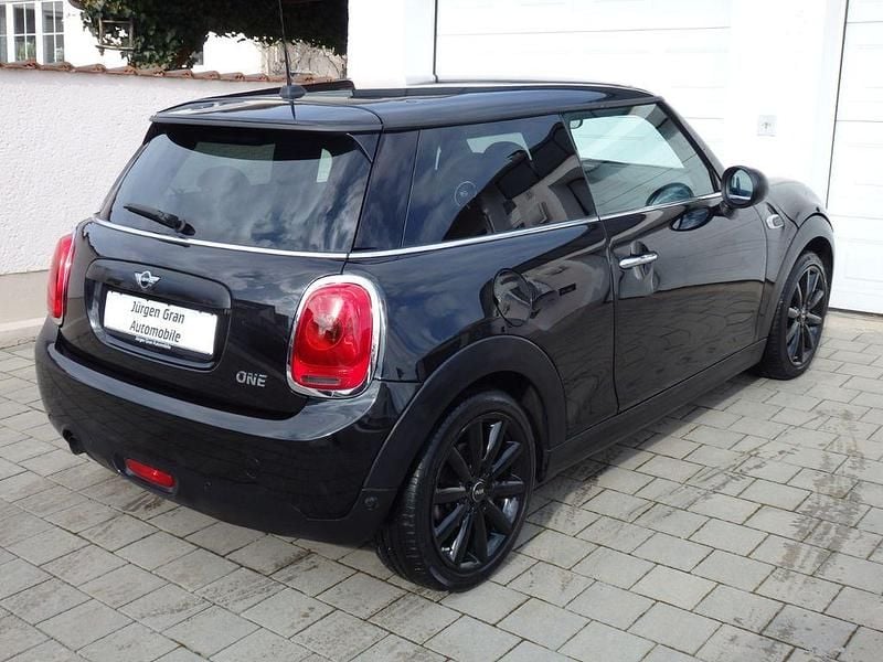 Gebraucht Mini ONE 102 PS (75 kW) 2017 Schwarz Kleinwagen