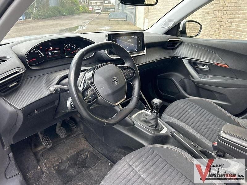 Gebraucht Peugeot 2008 Active 102 PS (75 kW) 2021 Weiß SUV