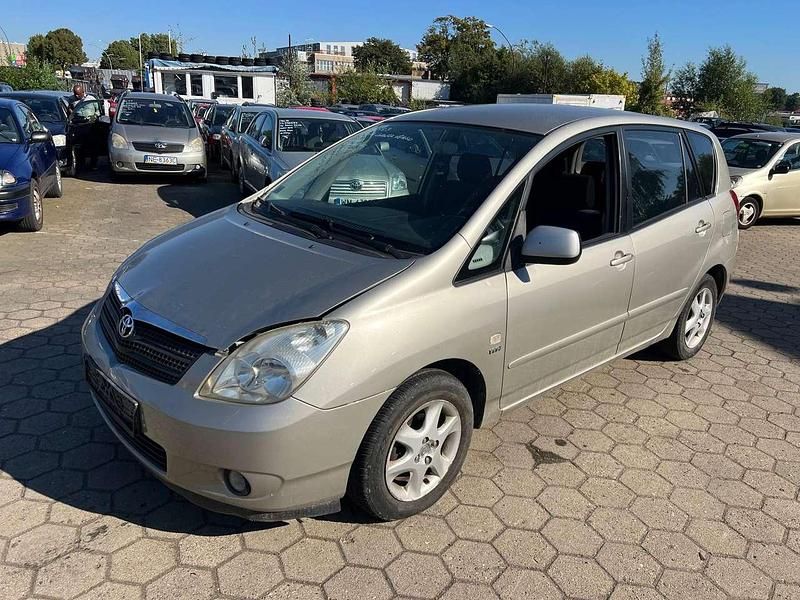 Silver metallic graphite Gebraucht 2002 Toyota Corolla Kombi | 2.450 € (Teuer) - Bild 1/4