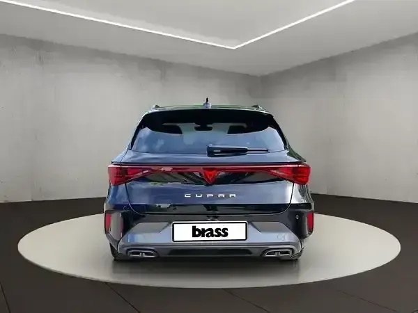 Gebraucht Cupra Leon 150 PS (110 kW) 2025 Mitternachtsschwarz Kombi