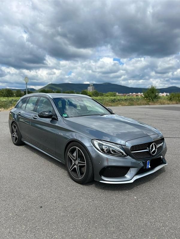 Grau Gebraucht 2017 Mercedes C43 AMG AMG Kombi | 28.200 € (Fairer Preis) - Bild 1/4